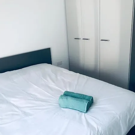 Modern Haven In Ta'xbiex Apartment