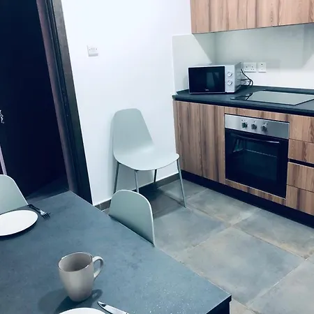 Apartment Modern Haven In Ta'xbiex *